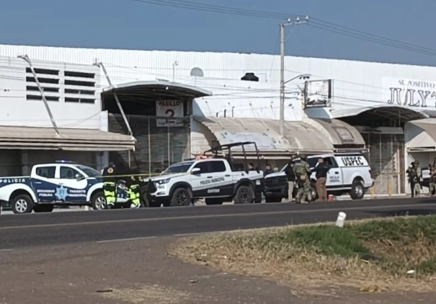 Hallan cuatro hombres desmembrados en costales en Cuitzeo