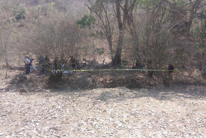 Hallan fosa clandestina en El Coire, en Aquila, con 3 osamentas