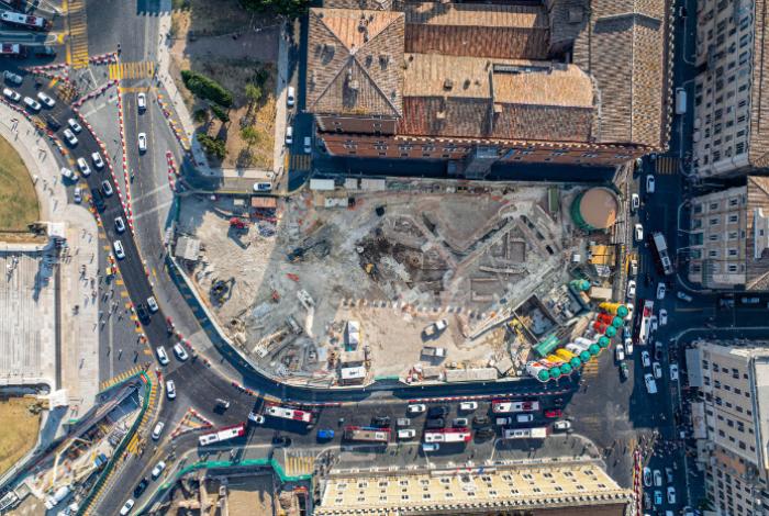 Hallan viviendas romanas y hornos de cal medievales en las obras del metro de Roma