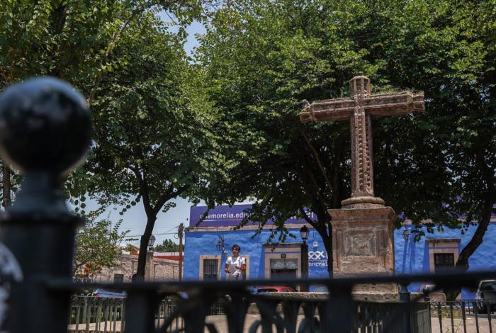¿Hecha de Lápidas? La historia real detrás de la Cruz de San Diego