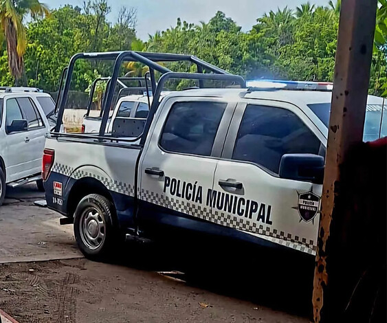 Hombre es asesinado a balazos frente a su casa, en Buenavista Tomatlán