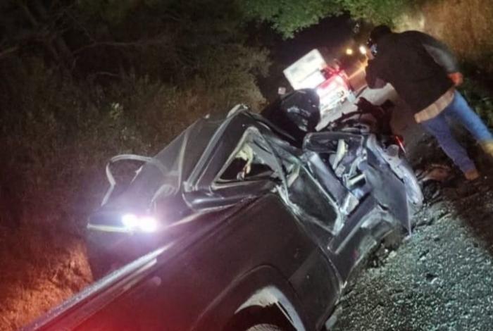 Hombre muere tras aparatoso choque en la carretera “libre” Uruapan-Pátzcuaro