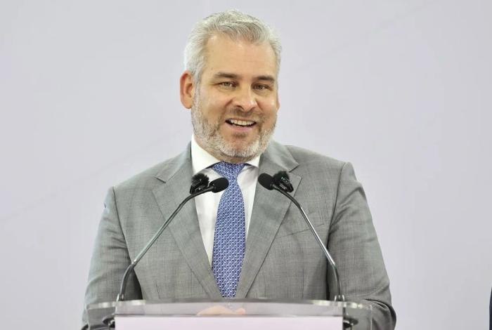 Hospital de Maruata estará listo en los próximos días: Bedolla