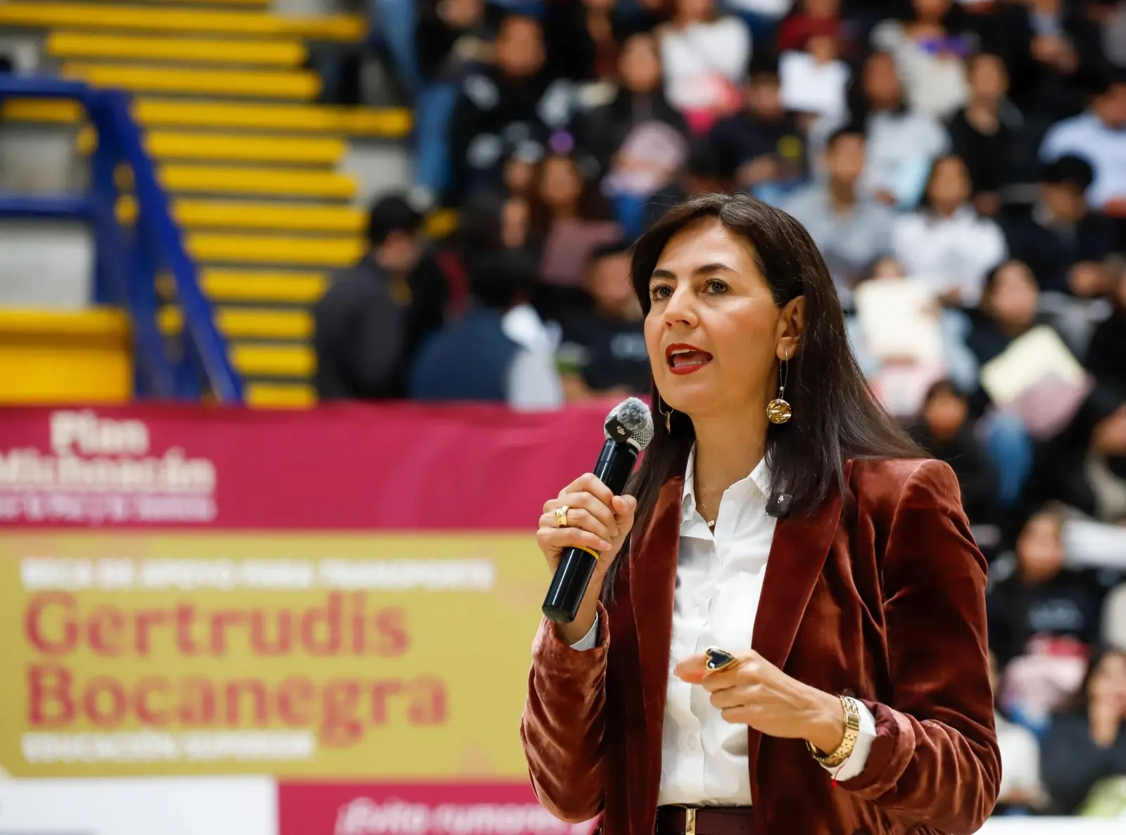 *Hoy inicia pago de becas para media superior y superior: Gabriela Molina*