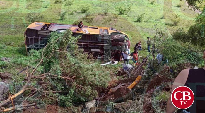 Hubo más de 36 heridos tras accidente entre urbano y auto hacia Charo