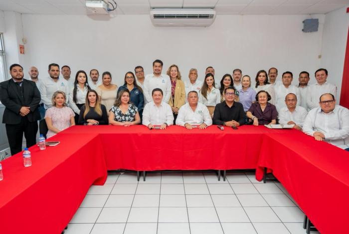 Hugo Gama comparte con sector productivo de Lázaro Cárdenas avances en el sistema de justicia penal oral