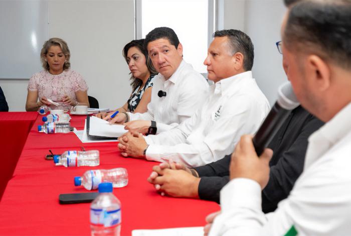 Hugo Gama comparte con sector productivo de LC avances en el sistema de justicia penal oral