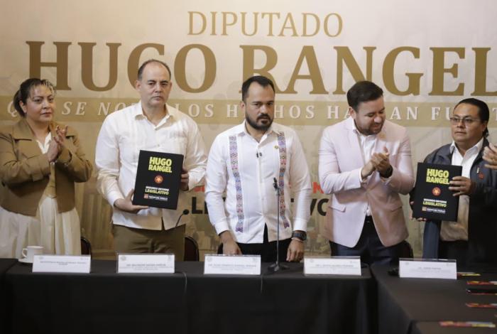 Hugo Rangel hace entrega de su Segundo Informe de Actividades Legislativas