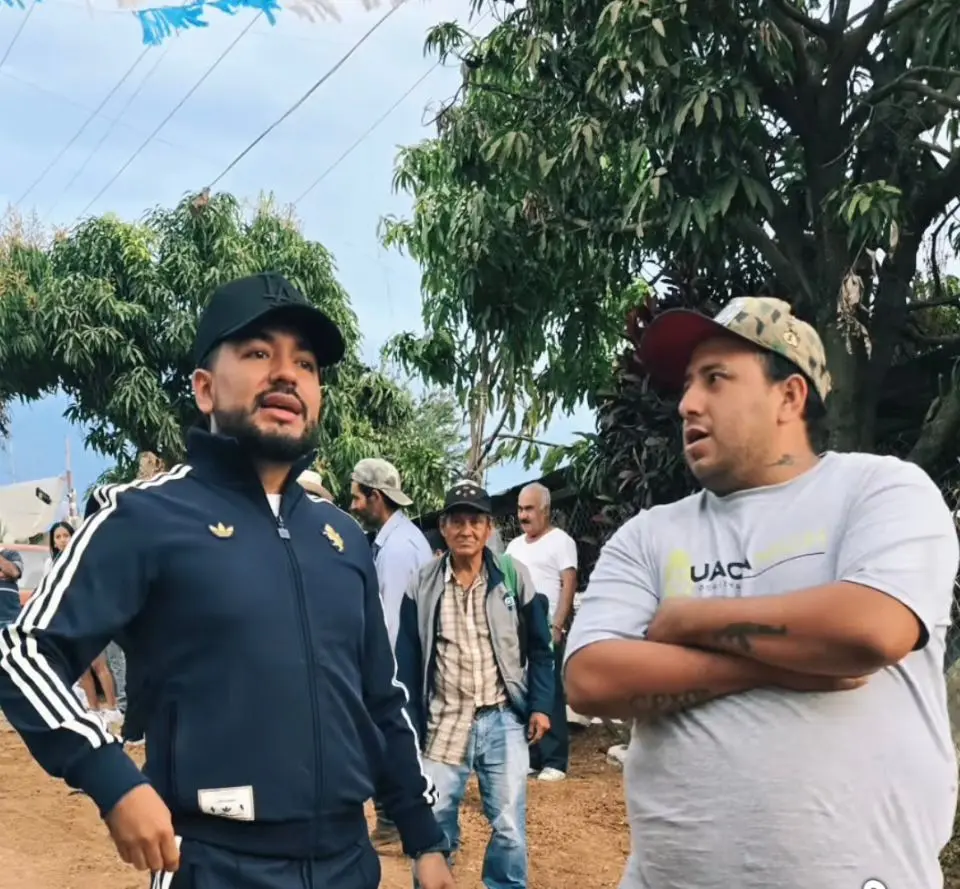 Humberto Jiménez mantiene cercanía con la ciudadanía en vísperas de Navidad