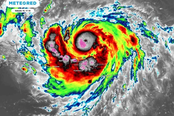 Huracán Erin se debilita a categoría 3 en el Caribe