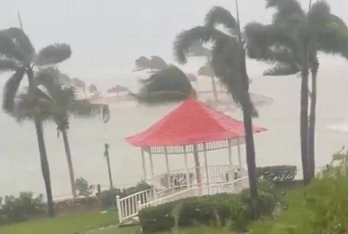 Huracán “Melissa” impacta Jamaica con lluvias torrenciales