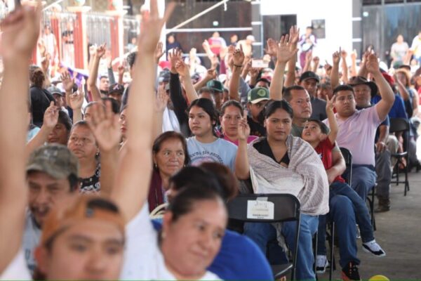 IEM acompaña consulta en la comunidad de Acachuén sobre autogobierno y presupuesto directo