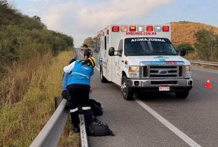 Impacto entre moto y vehículo en la Siglo XXI deja una persona sin v1da