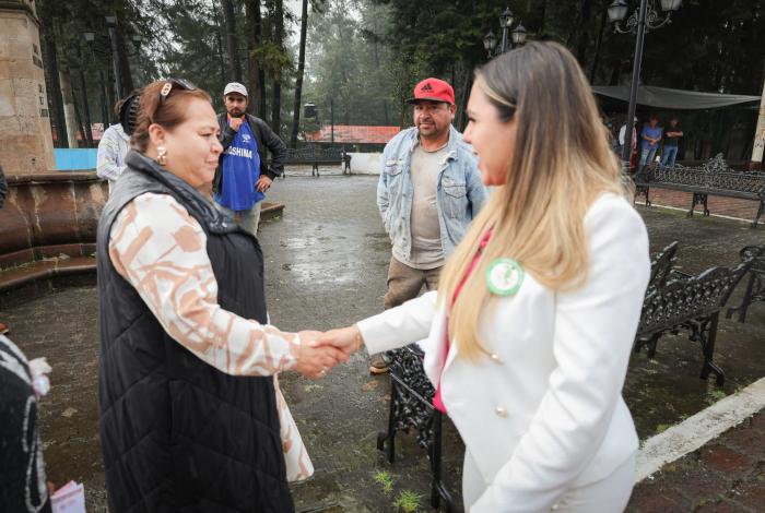 Impulsa Dayana Pérez el Campo de Salvador Escalante con Entrega de Fertilizante a Bajo Costo