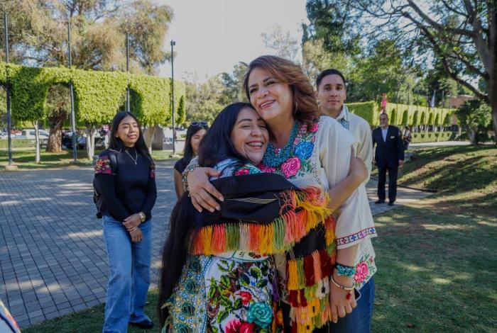 Impulsa Fabiola Alanís agenda de cuidados para dignificar la vida de mujeres