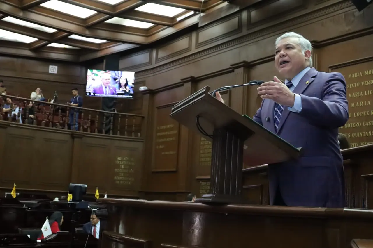 Impulsa Magaña de la Mora reforma para permitir la adopción legal de personas mayores de edad