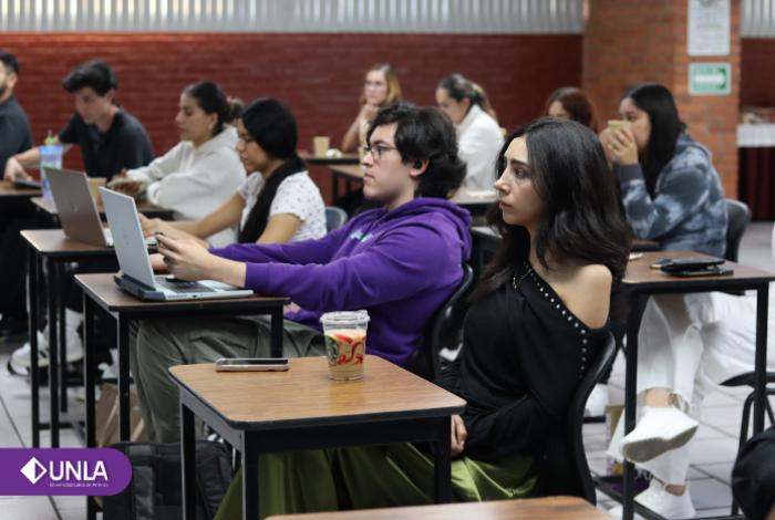 Impulsa tu futuro profesional: Asiste al Desayuno Informativo UNLA y obtén hasta 40% de beca