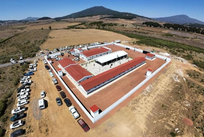Inaugura Bedolla Cuartel Kuarichas para reforzar la seguridad en la Meseta Purépecha