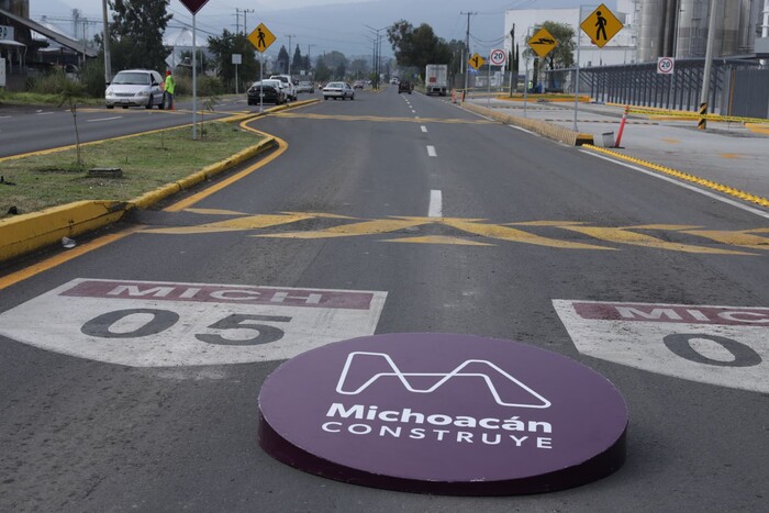 Inaugura Bedolla rehabilitación de carretera Zacapu-Panindícuaro; beneficia a 100 mil personas