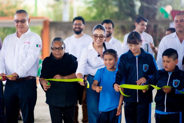 Inaugura Yohana Mendoza domo en potrero de Pablo Cuin; refrenda su compromiso con el desarrollo de las comunidades