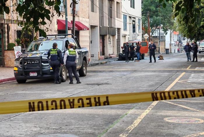 Incendian camioneta de panificadora en Morelia: Cámaras captan el momento