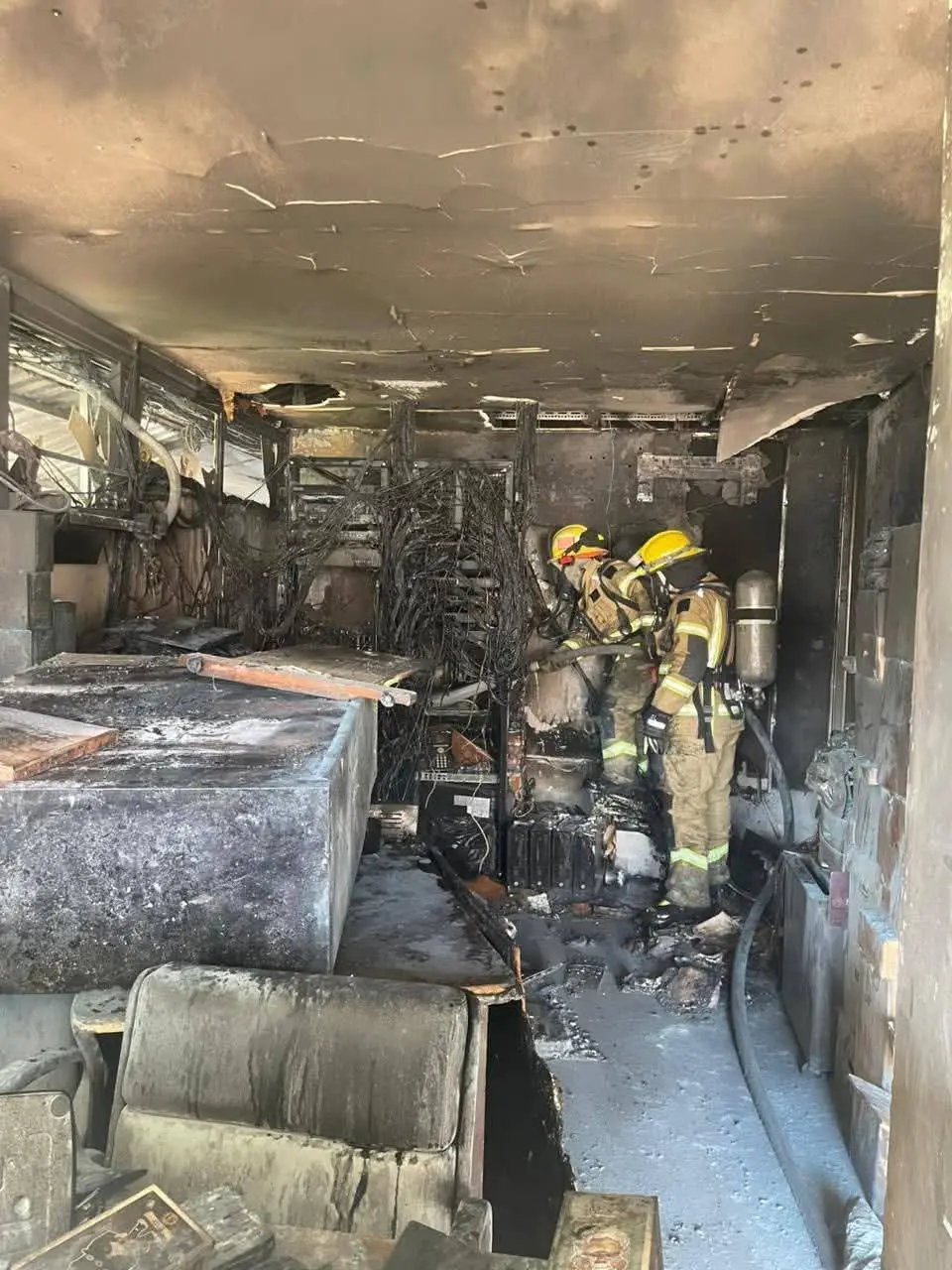 Incendio consume oficinas de Bienestar en Morelia; solo se reportan daños materiales