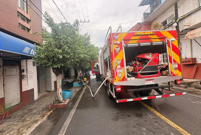 Incendio de domicilio en Tacámbaro deja solo daños materiales