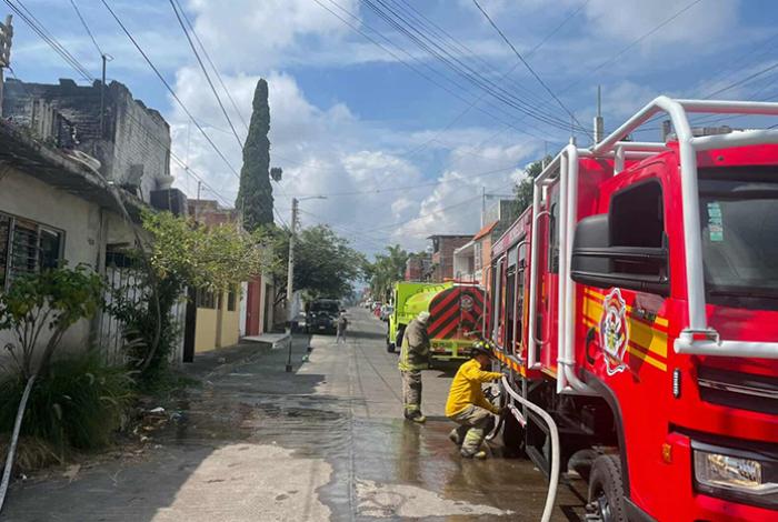 Incendio en una casa de la colonia Eréndira, en Morelia, deja cuantiosos dalos materiales