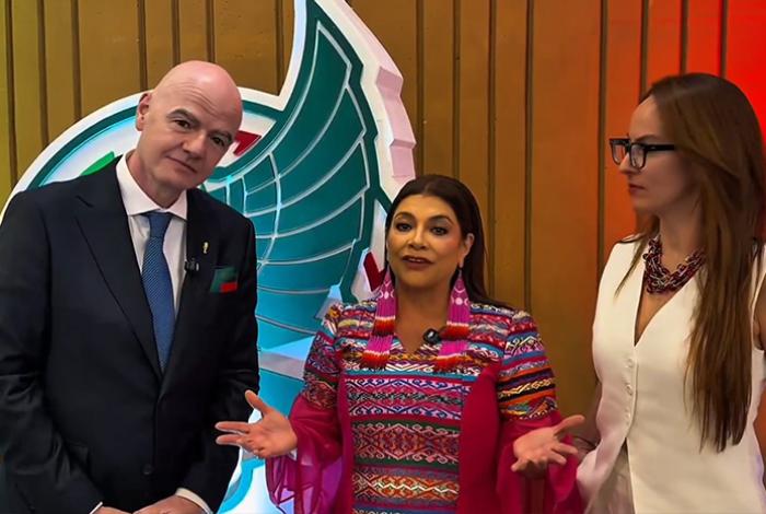 Infantino califica de especial estar en México, donde “se inventó el fútbol”