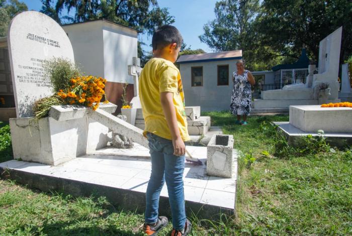 Inicia asueto de Noche de Muertos para alumnos de nivel básico