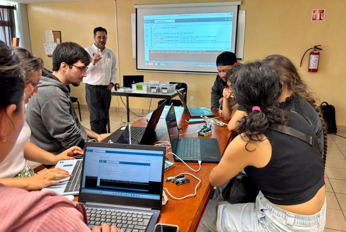 Inician cursos propedéuticos del Centro Público de Formación en Inteligencia Artificial