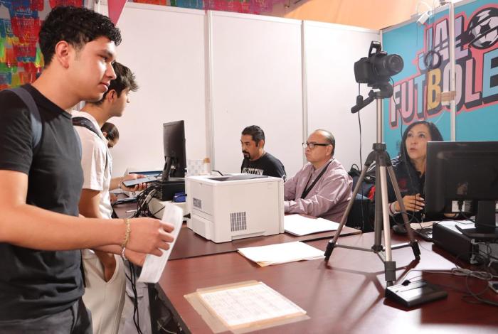 Instala Secretaría de Finanzas nuevo módulo de licencias en el Jalo Futbolero ante alta demanda