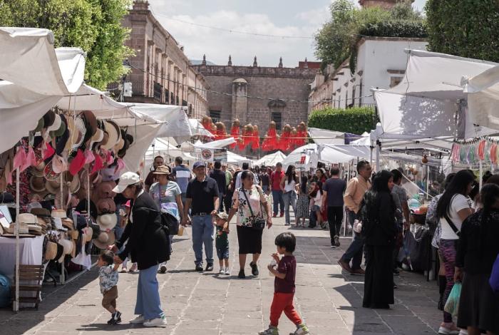 Instalados por Semana Santa, más de 520 comerciantes populares