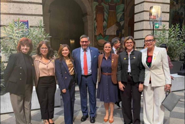 Instituciones de Educación Superior y Gobierno de México hacen sinergia en favor de la educación; Yarabí Ávila asiste a Reunión Nacional