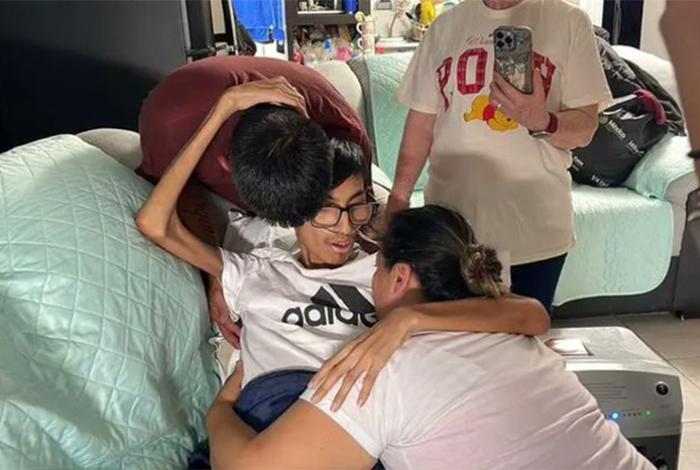 Joven enfermo con cáncer muere en México tras reunirse con sus padres deportados de Estados Unidos