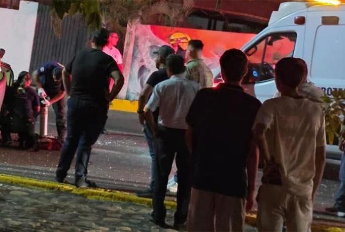 Joven mujer pierde la vida en accidente de moto en Lázaro Cárdenas