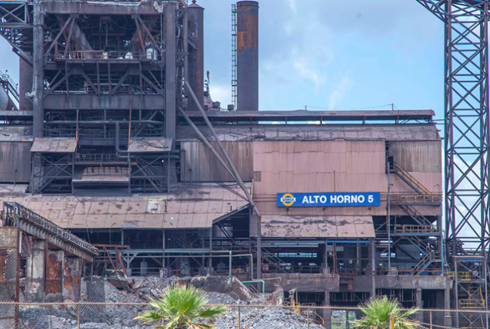 Jueza frena la subasta de la empresa de acero Altos Hornos y pospone su venta