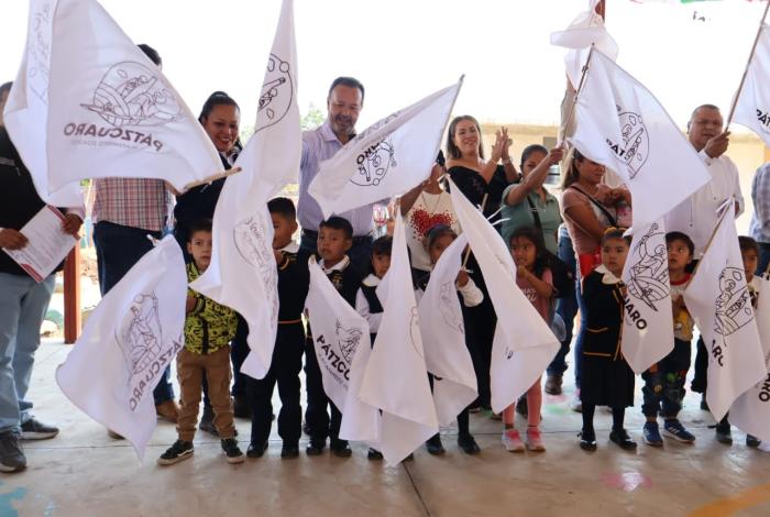 Julio Arreola cumple en Tzurumútaro: arranca obra para mejorar escuela de preescolar