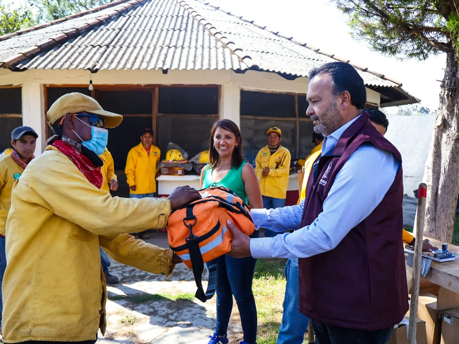 Julio Arreola fortalece brigada forestal para proteger los bosques y la tranquilidad de Pátzcuaro