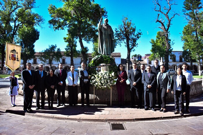  Julio Arreola preside la conmemoración del 460 aniversario luctuoso de Vasco de Quiroga