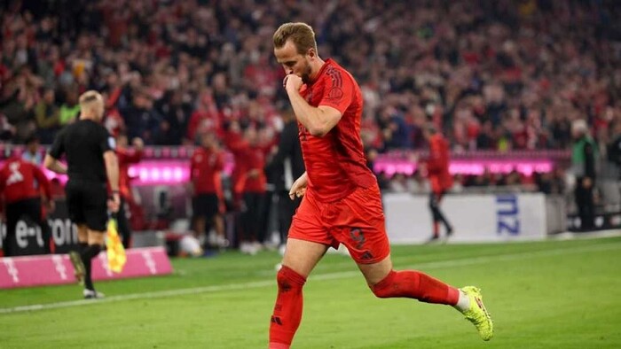 Kane gana primer título con Bayern Munich