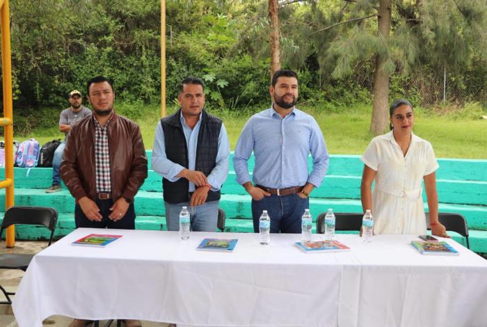 “La educación es la herramienta más poderosa para formar niñas y niños de bien”: Octavio Ocampo