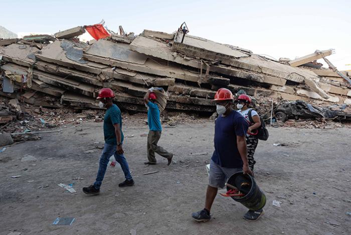La esperanza y el desánimo caminan entre ruinas en Venezuela tras cinco días de los sismos