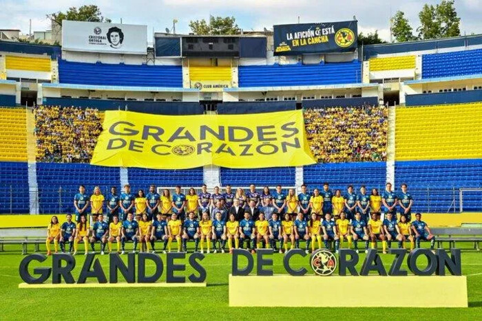  La foto oficial del América en memoria a Cristóbal Ortega