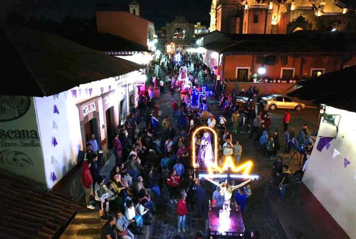 La histórica Procesión de los Cristos te espera en Tlalpujahua este 1 de abril