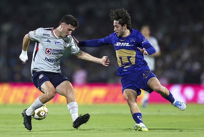 La Máquina se corona en el Olímpico Universitario tras vencer 2-1 a Pumas