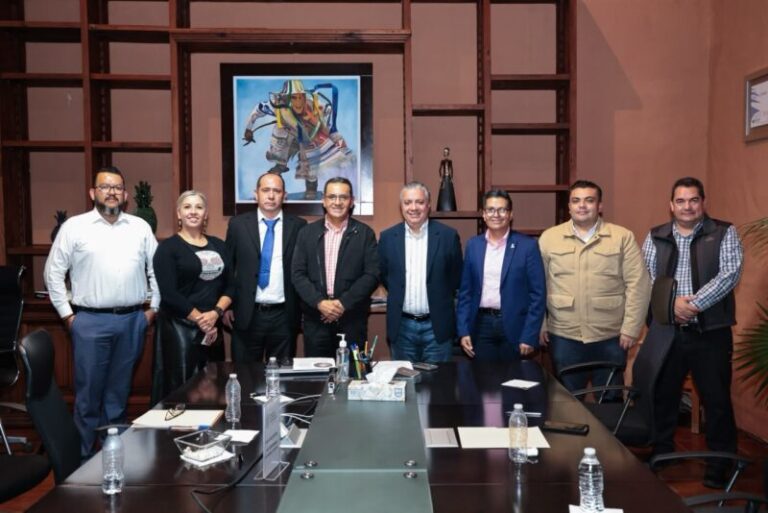 Le cumplimos a Michoacán: Luis Navarro formaliza cierre de entrega-recepción en Finanzas