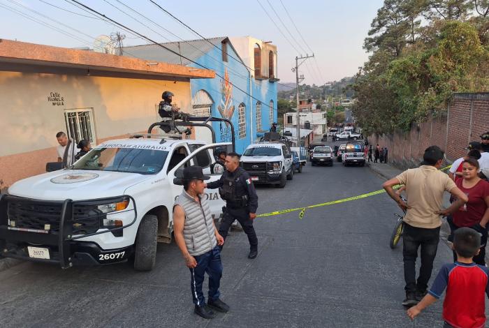 Le quitan la v1da a un hombre en taller mecánico de Uruapan