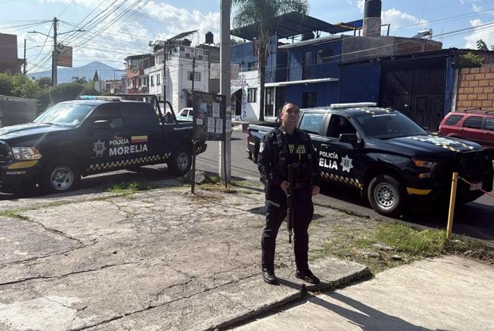 Le roban su camioneta mientras la lavaba; Policía de Morelia la recupera