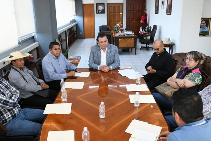 Líderes aguacateros piden a Memo Valencia ampliar Iniciativa de Ley contra el coyotaje